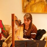 Valerie Liese an der Böhmischen Harfe 